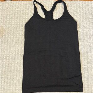 Lululemon ebb to street tank